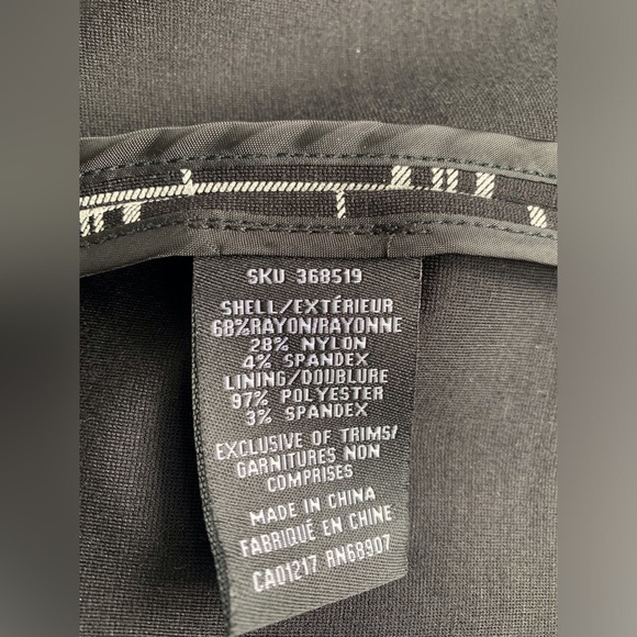 Le Chateau Open Long Blazer Black/ White checker print with pockets SZ: XS/S - Picture 3 of 5